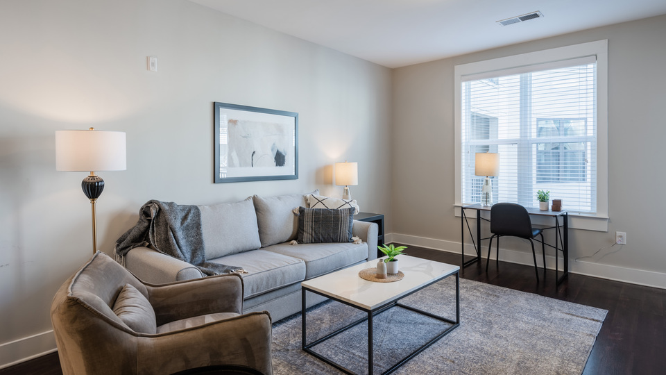 Rent Berkshire Dilworth 0563 in Charlotte, NC Landing